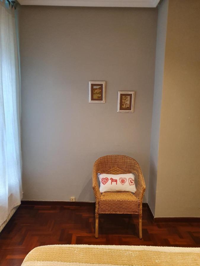 Casco Historico- Vivienda De 2 Habitaciones Con Parking Oviédo Exterior foto